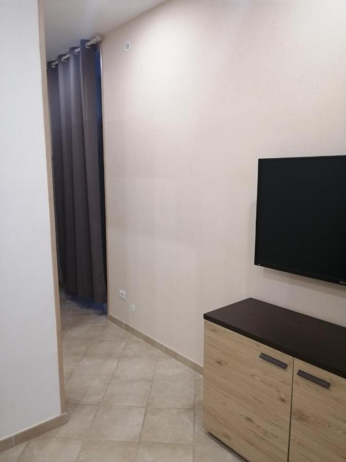 Ad Un Passo Dal Duomo "2" Apartment Naples Exterior photo