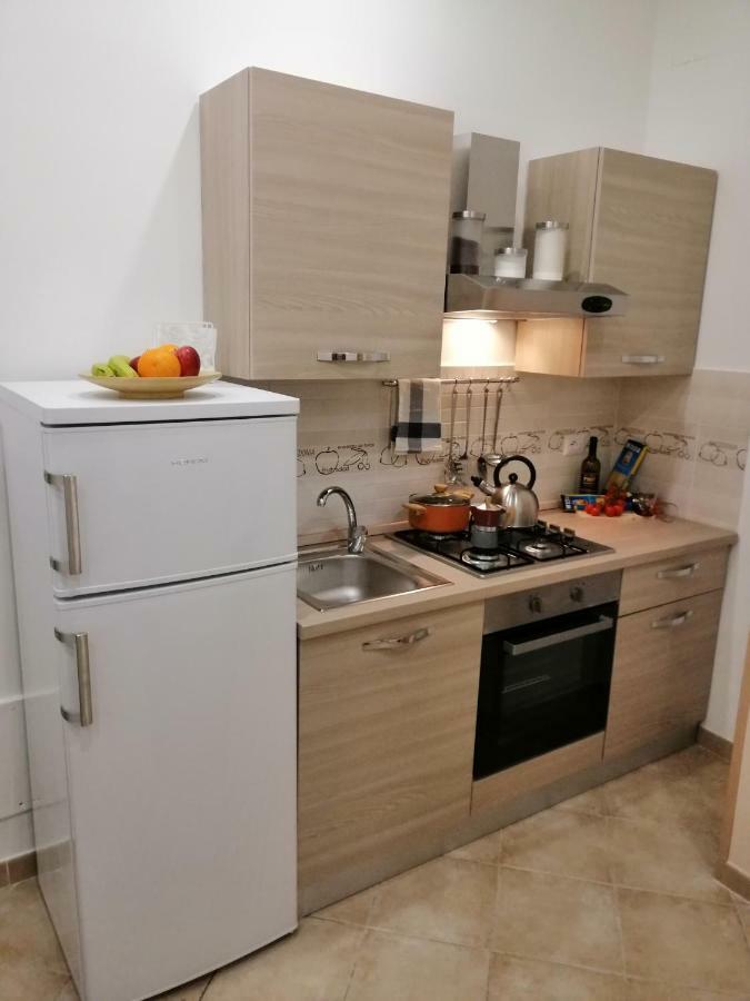 Ad Un Passo Dal Duomo "2" Apartment Naples Exterior photo