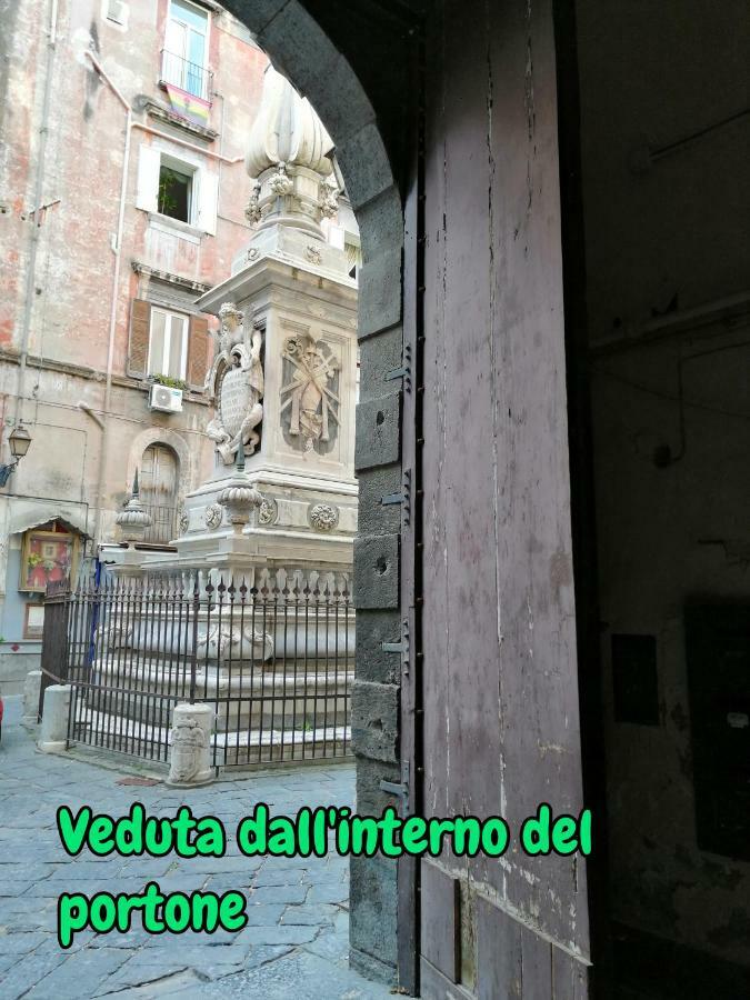 Ad Un Passo Dal Duomo "2" Apartment Naples Exterior photo