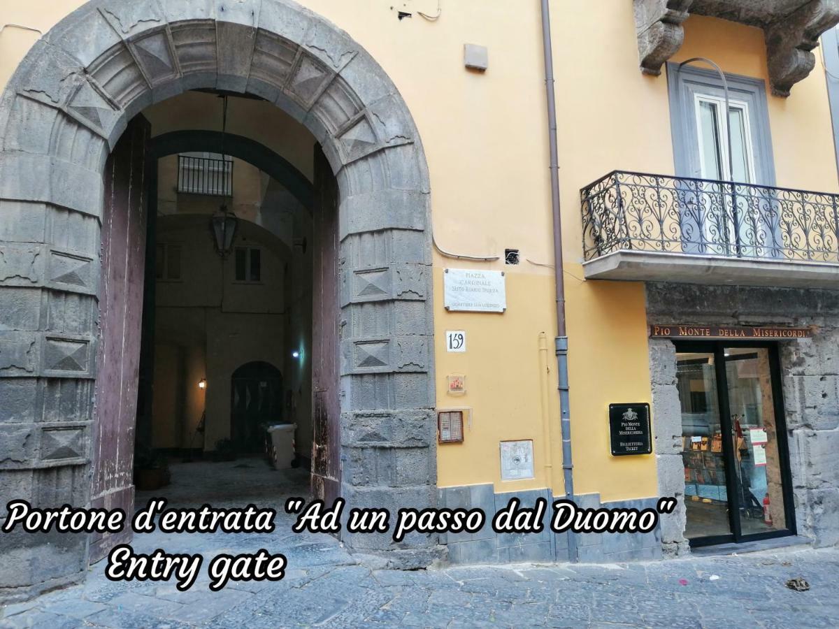 Ad Un Passo Dal Duomo "2" Apartment Naples Exterior photo