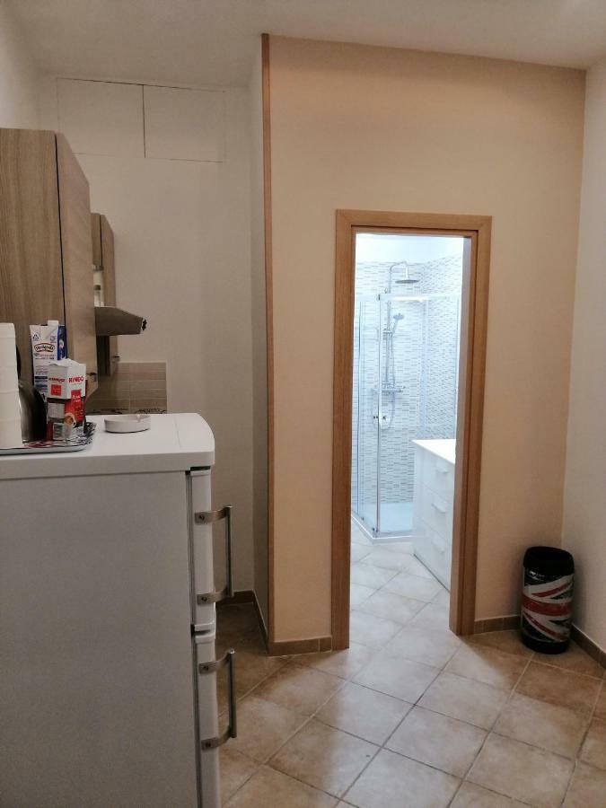 Ad Un Passo Dal Duomo "2" Apartment Naples Exterior photo