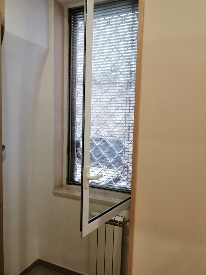 Ad Un Passo Dal Duomo "2" Apartment Naples Exterior photo