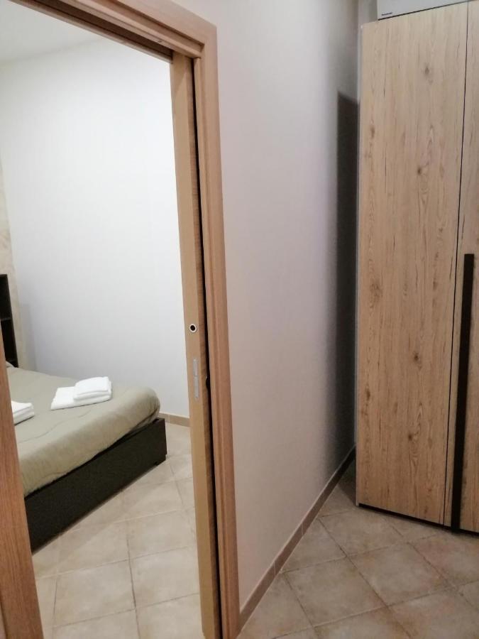 Ad Un Passo Dal Duomo "2" Apartment Naples Exterior photo